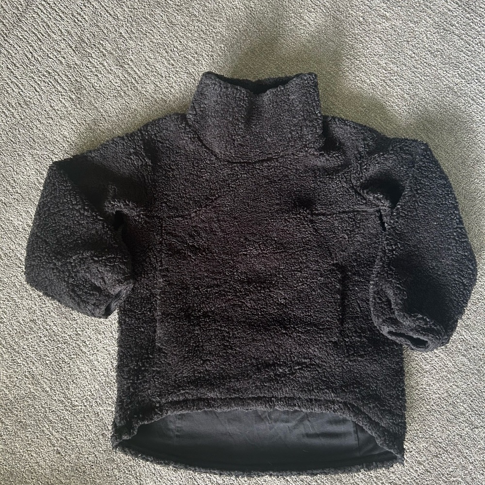 Lululemon turtle neck sherpa sweater